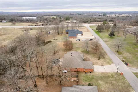 View/Area - 810 Karry Ln, Fort Smith, AR 72916 photo 2 of 4