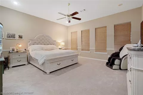Bedroom - 810 Karry Ln, Fort Smith, AR 72916 photo 3 of 8