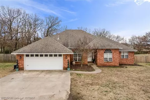 Exterior - 810 Karry Ln, Fort Smith, AR 72916 photo 12 of 13