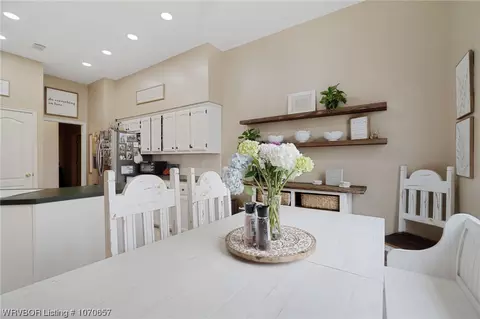 Dining - 810 Karry Ln, Fort Smith, AR 72916 photo 2 of 2