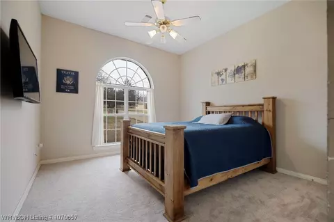 Bedroom - 810 Karry Ln, Fort Smith, AR 72916 photo 4 of 8