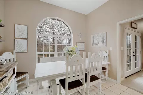 Dining - 810 Karry Ln, Fort Smith, AR 72916 photo 1 of 2