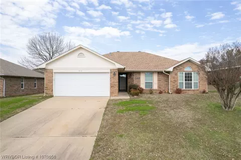 410 Crestview Dr, Van Buren, AR 72956
