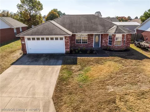 3910 Wellington Ct, Van Buren, AR 72956