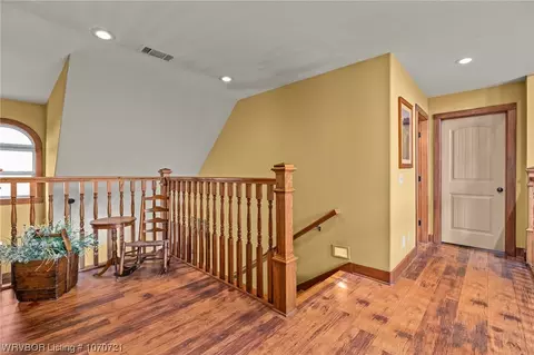 Entry Way - 11014 Howard Hill Rd, Fort Smith, AR 72916 photo 2 of 2