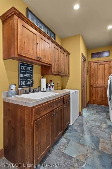 Kitchen - 11014 Howard Hill Rd, Fort Smith, AR 72916 photo 5 of 5