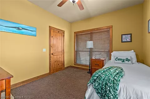 Bedroom - 11014 Howard Hill Rd, Fort Smith, AR 72916 photo 5 of 6