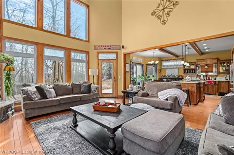 Living - 11014 Howard Hill Rd, Fort Smith, AR 72916 photo 1 of 6