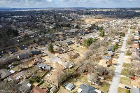 1104 J Cir, Barling, AR 72923 photo 30