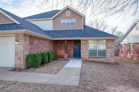 Exterior - 6506 Huntington Ct, Fort Smith, AR 72916 photo 2 of 12