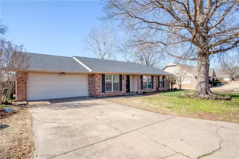 Exterior - 3114 96th St, Fort Smith, AR 72903 photo 3 of 13