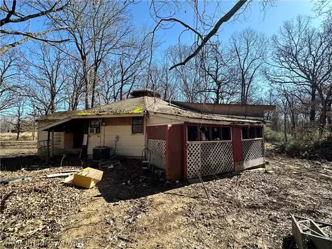 Exterior - 132 Scott Dr, Alma, AR 72921 photo 4 of 8