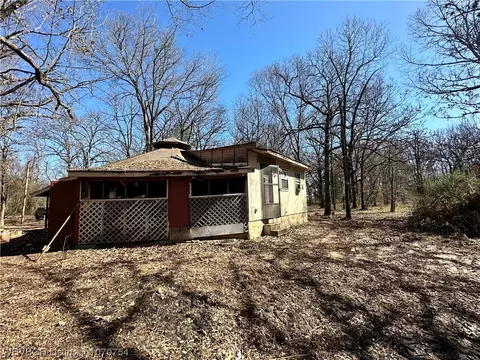 Exterior - 132 Scott Dr, Alma, AR 72921 photo 3 of 8