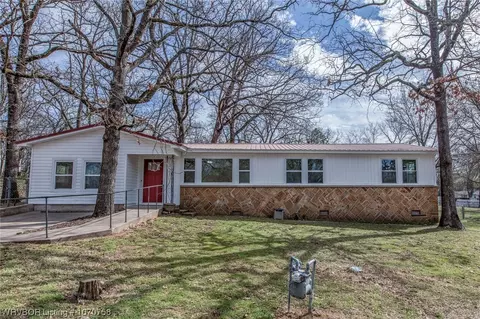 7913 Tony St, Fort Smith, AR 72908