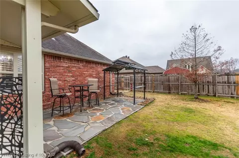 Exterior - 6223 Gordon Ln, Fort Smith, AR 72903 photo 5 of 10