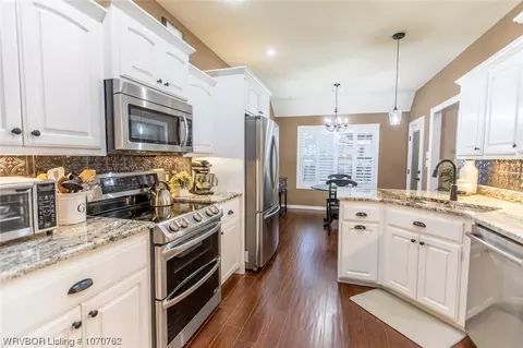 Kitchen - 6223 Gordon Ln, Fort Smith, AR 72903 photo 1 of 6