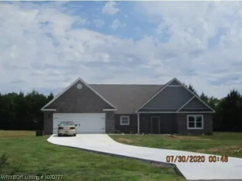 8500 S Camp Trl, Cedarville, AR 72932