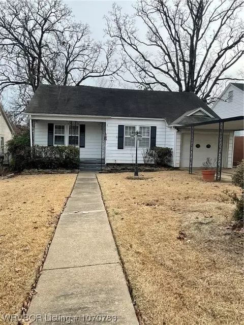 Exterior - 2408 S P St, Fort Smith, AR 72901 photo 2 of 7