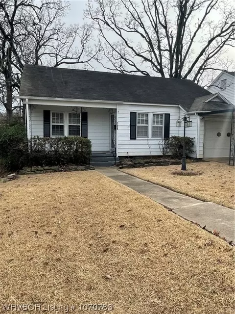 Exterior - 2408 S P St, Fort Smith, AR 72901 photo 3 of 7