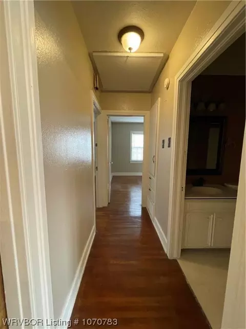 Entry Way - 2408 S P St, Fort Smith, AR 72901 photo 2 of 2