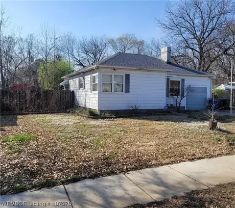 Exterior - 1209 N 41st St, Fort Smith, AR 72904 photo 3 of 9