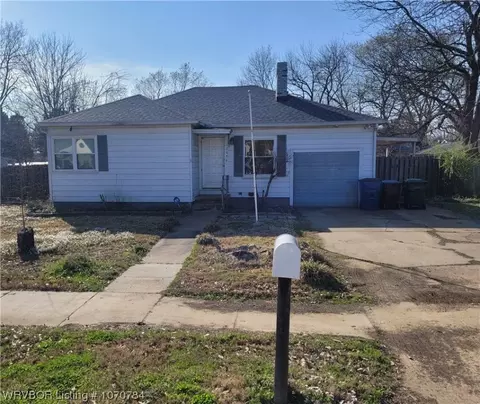 1209 N 41st St, Fort Smith, AR 72904