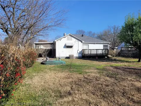 Exterior - 1209 N 41st St, Fort Smith, AR 72904 photo 5 of 9