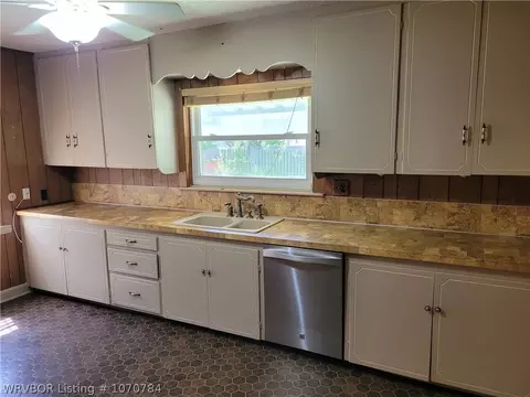 Kitchen - 1209 N 41st St, Fort Smith, AR 72904 photo 1 of 1