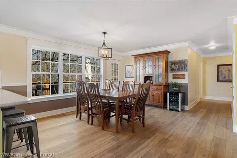 Dining - 5201 Twin Hills Dr, Fort Smith, AR 72916 photo 2 of 3
