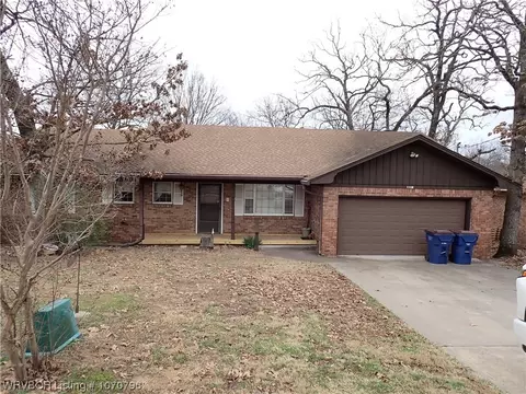 1103 Waldron Rd, Fort Smith, AR 72903