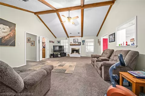 Living - 2805 River Ridge Cir, Fort Smith, AR 72903 photo 3 of 6
