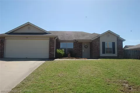 400 Apple Valley Dr, Fort Smith, AR 72908