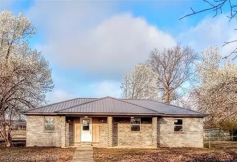 501 Carson Rd, Roland, OK 74954