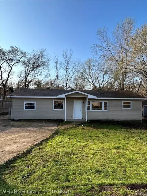 604 Hardin St, Van Buren, AR 72956