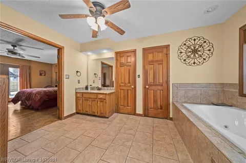 Kitchen - 3012 S 105th St, Fort Smith, AR 72903 photo 6 of 6