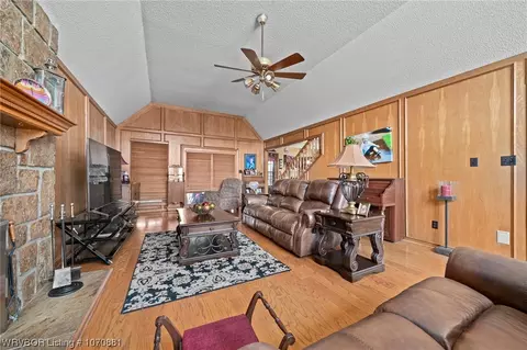 Living - 3012 S 105th St, Fort Smith, AR 72903 photo 5 of 6