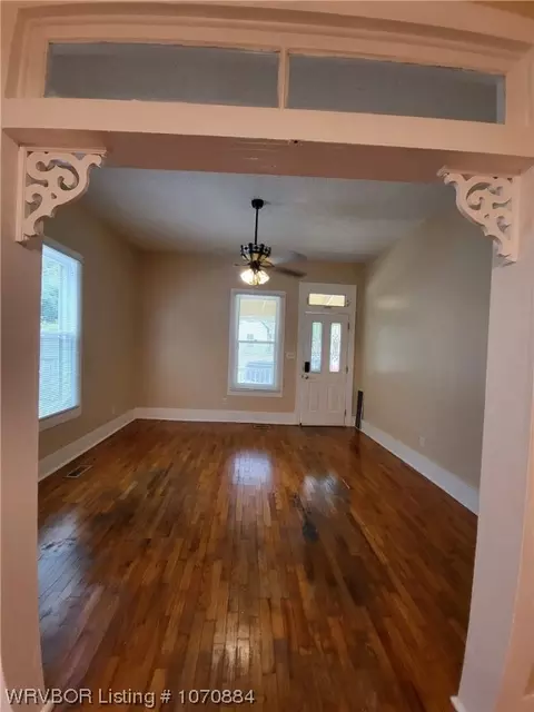 Entry Way - 811 S 18th St, Fort Smith, AR 72901 photo 2 of 2