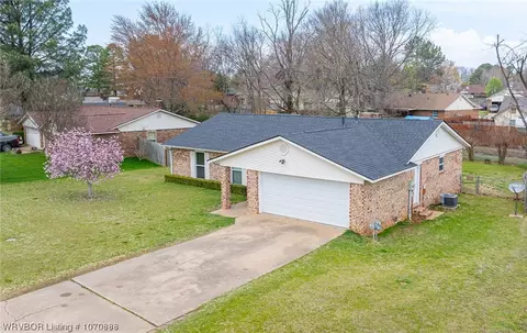 Exterior - 9111 Timberlyn Way, Fort Smith, AR 72903 photo 13 of 15