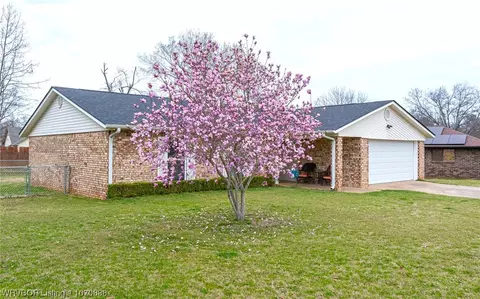 Exterior - 9111 Timberlyn Way, Fort Smith, AR 72903 photo 3 of 15