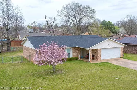 Exterior - 9111 Timberlyn Way, Fort Smith, AR 72903 photo 12 of 15