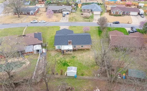 View/Area - 9111 Timberlyn Way, Fort Smith, AR 72903 photo 2 of 4