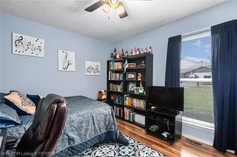 Bedroom - 9111 Timberlyn Way, Fort Smith, AR 72903 photo 4 of 7