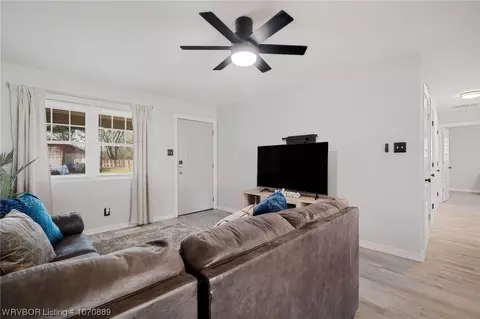 Living - 1906 N 35th St, Fort Smith, AR 72904 photo 2 of 4