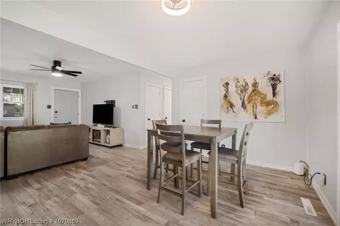 Dining - 1906 N 35th St, Fort Smith, AR 72904 photo 1 of 3