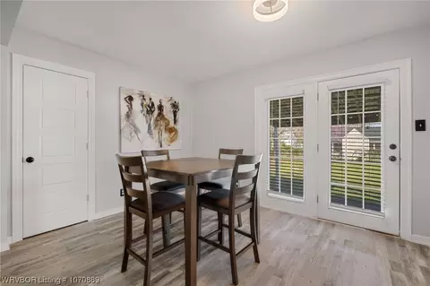 Dining - 1906 N 35th St, Fort Smith, AR 72904 photo 3 of 3