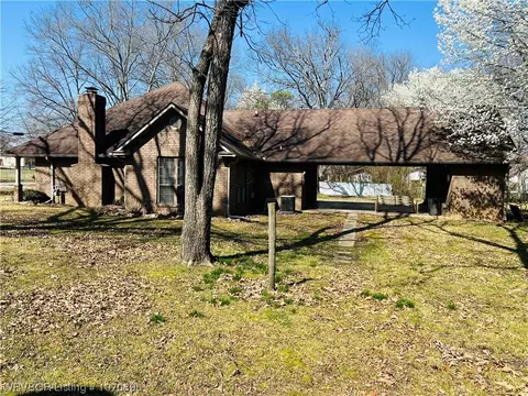 563 Hamilton St, Waldron, AR 72958 photo 3