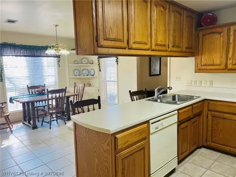 563 Hamilton St, Waldron, AR 72958 photo 9