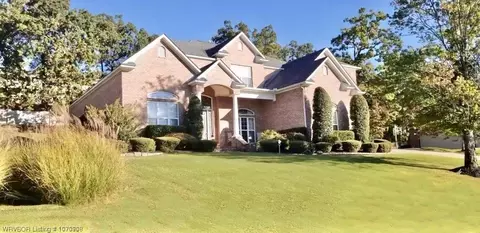 8215 Cleburne Ct, Fort Smith, AR 72903
