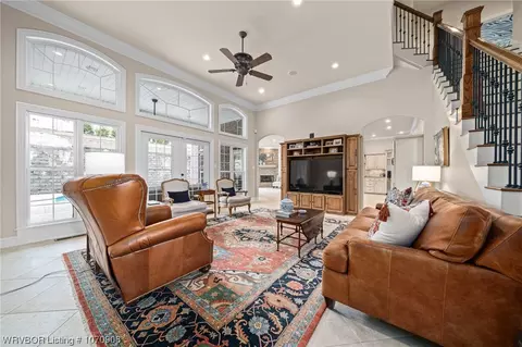Living - 8215 Cleburne Ct, Fort Smith, AR 72903 photo 2 of 6