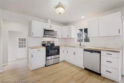 Kitchen - 1125 N 44th St, Fort Smith, AR 72904 photo 1 of 4